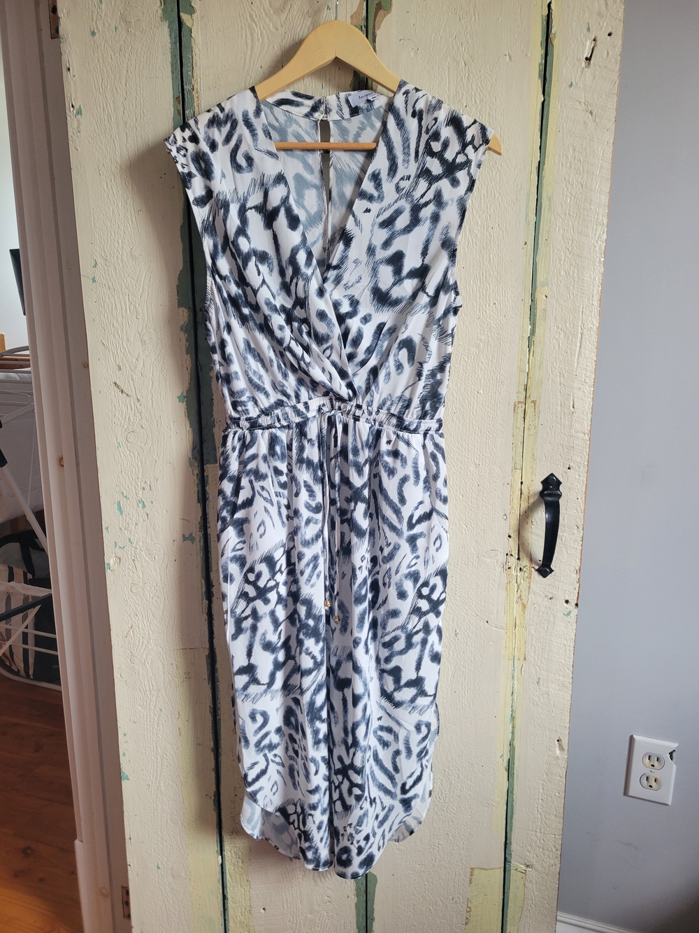 Lightweight Abstract Print Drawstring Waist Dress